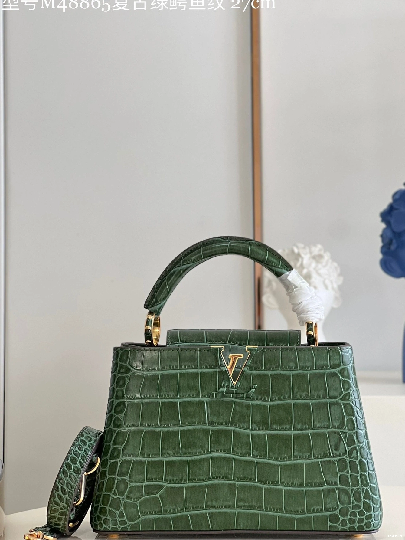 BB LOUIS CAPUCINES VUITTON 0710